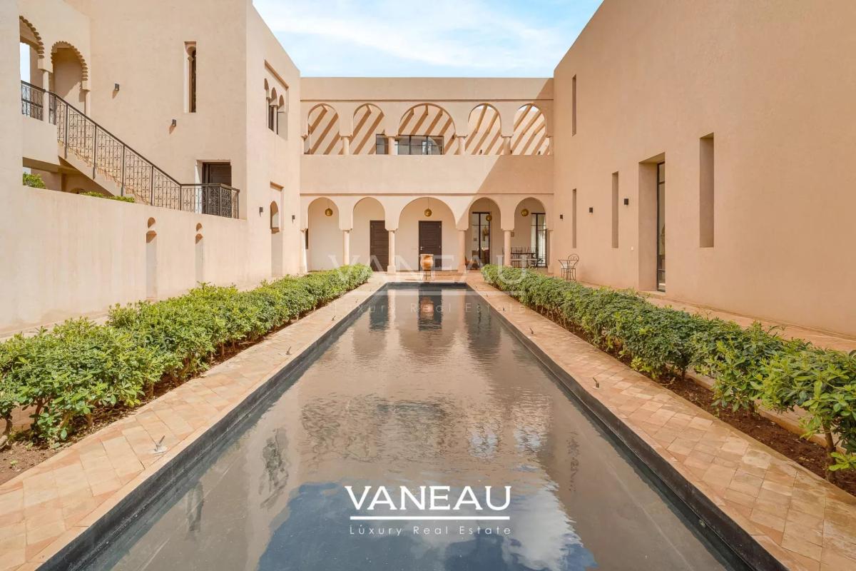 SUPERBE PALAIS MAISON D'HOTE SUR 1 HECTARE