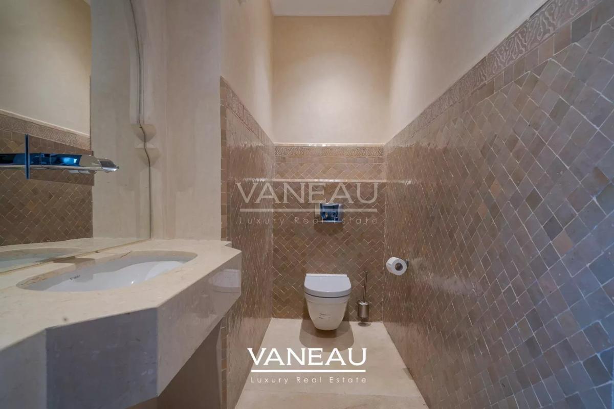 SUPERBE PALAIS MAISON D'HOTE SUR 1 HECTARE