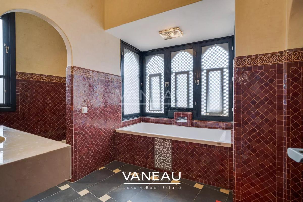 SUPERBE PALAIS MAISON D'HOTE SUR 1 HECTARE