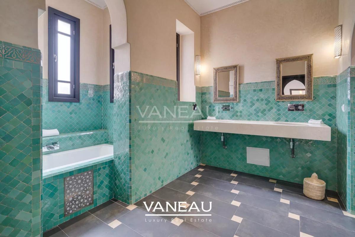 SUPERBE PALAIS MAISON D'HOTE SUR 1 HECTARE