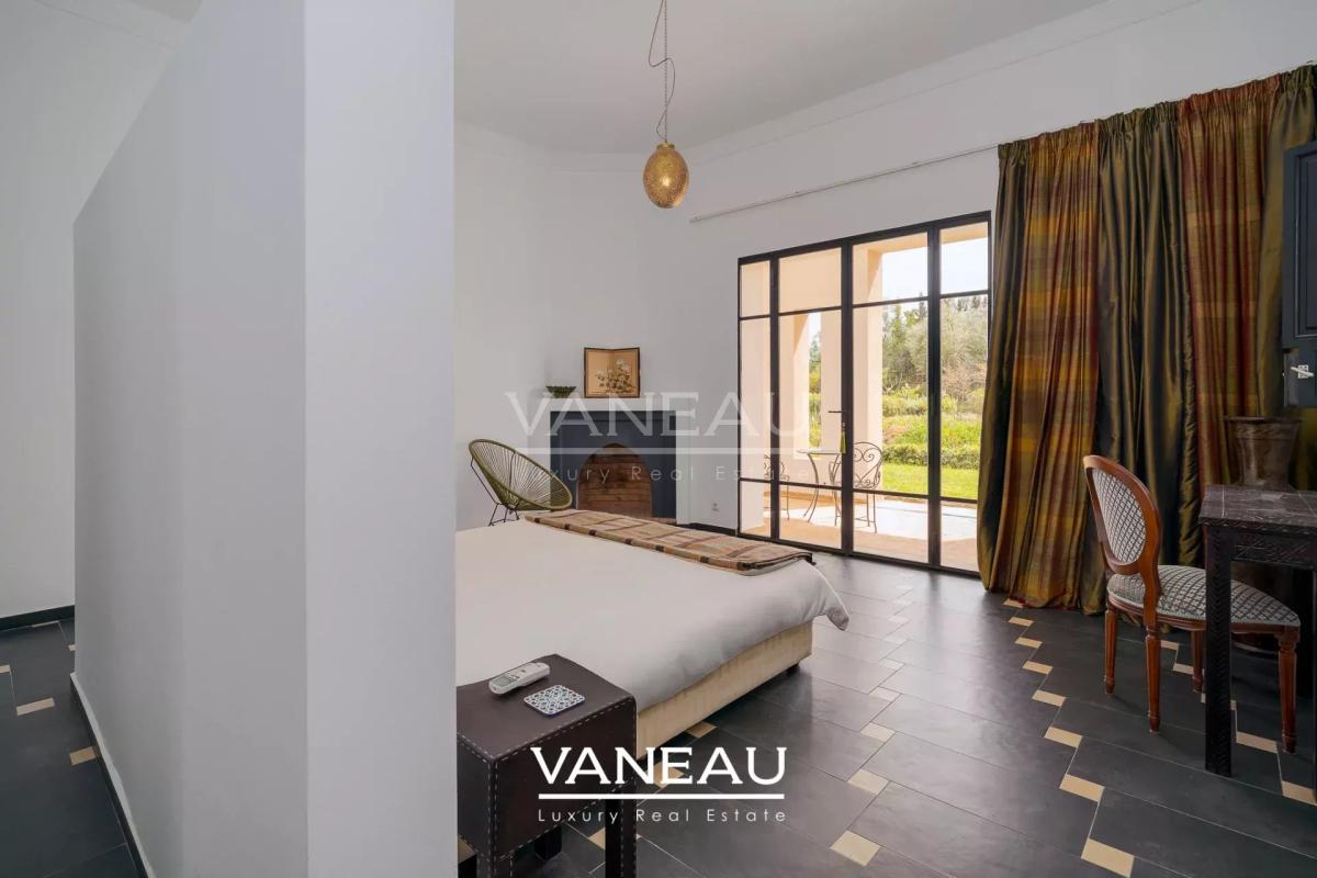 SUPERBE PALAIS MAISON D'HOTE SUR 1 HECTARE