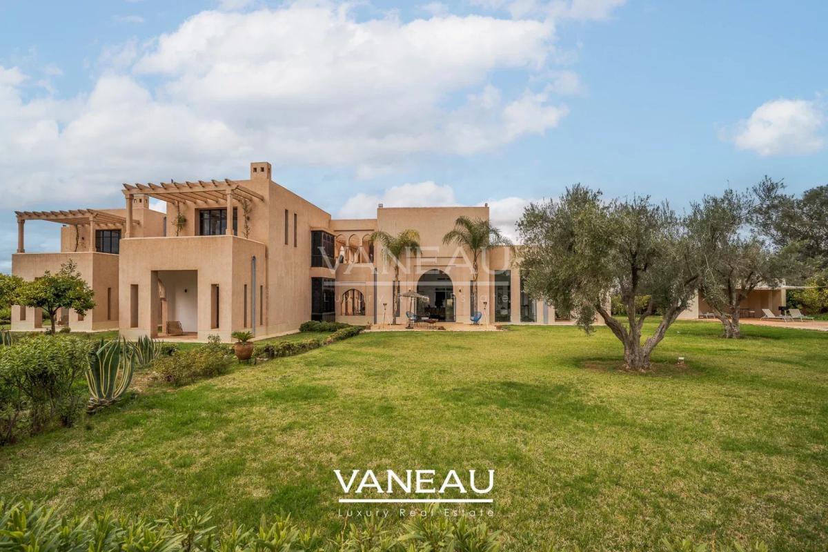 SUPERBE PALAIS MAISON D'HOTE SUR 1 HECTARE