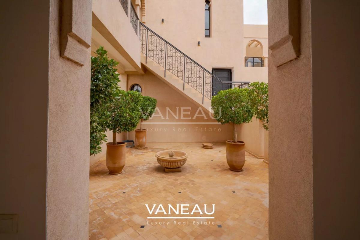 SUPERBE PALAIS MAISON D'HOTE SUR 1 HECTARE