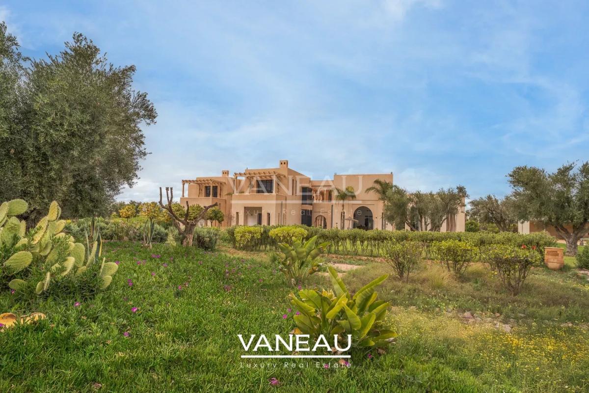 SUPERBE PALAIS MAISON D'HOTE SUR 1 HECTARE