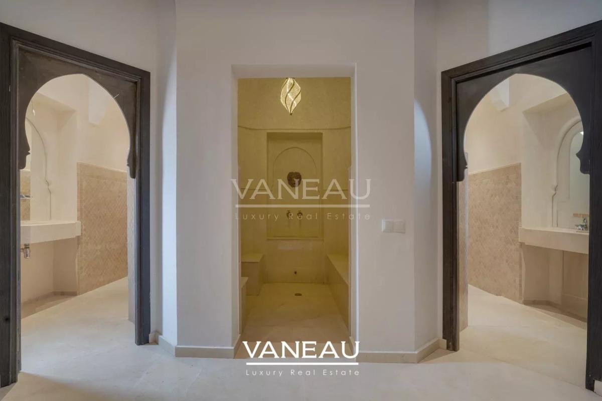 SUPERBE PALAIS MAISON D'HOTE SUR 1 HECTARE