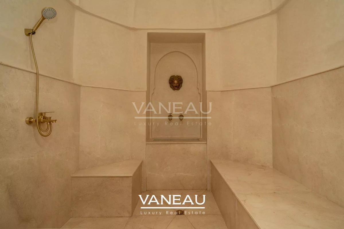 SUPERBE PALAIS MAISON D'HOTE SUR 1 HECTARE