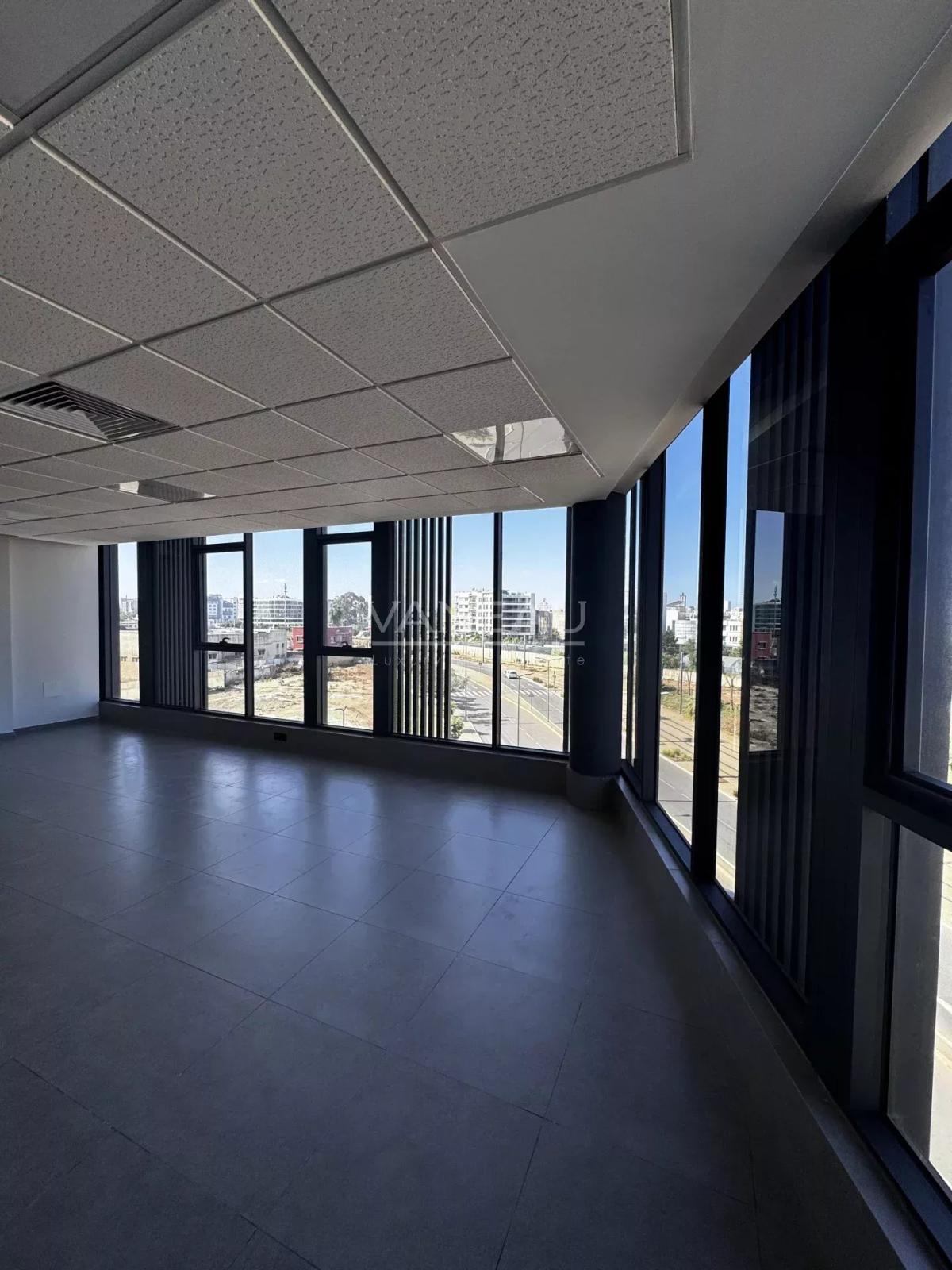 bureau de 90m2 de haut standing à louer