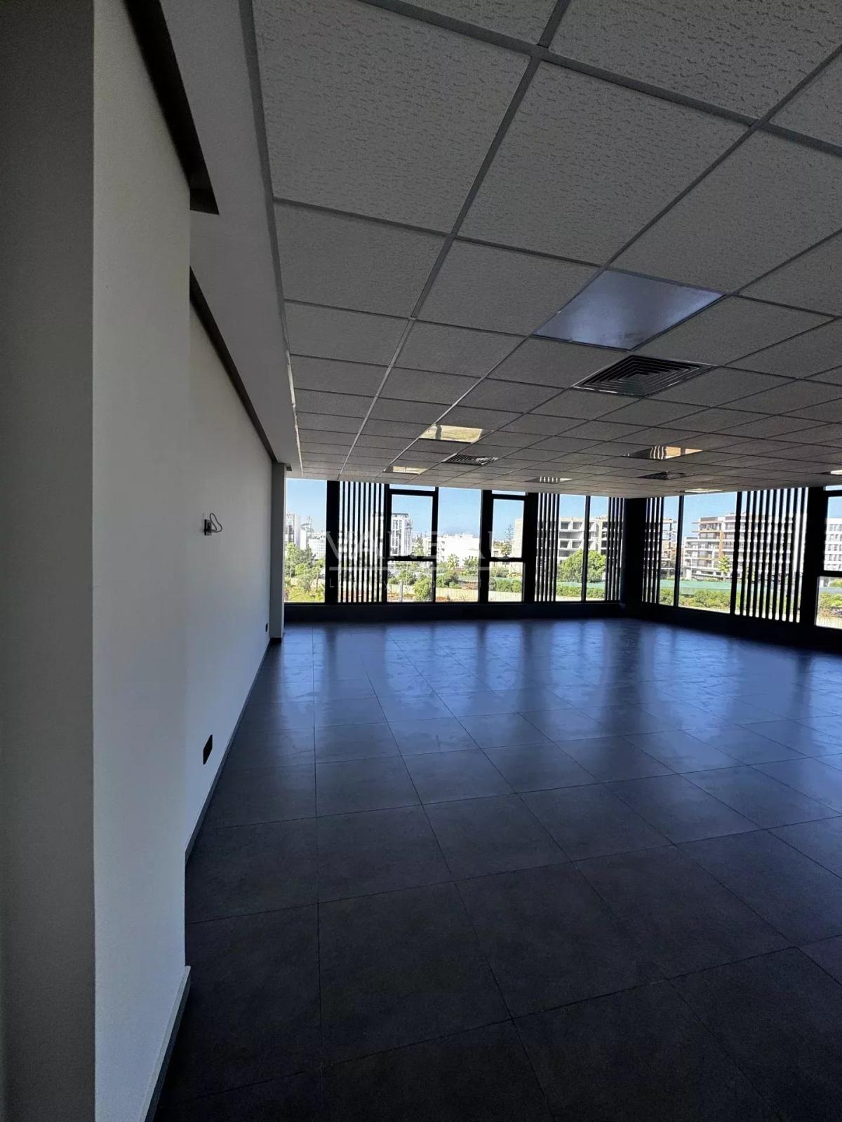 bureau de 90m2 de haut standing à louer