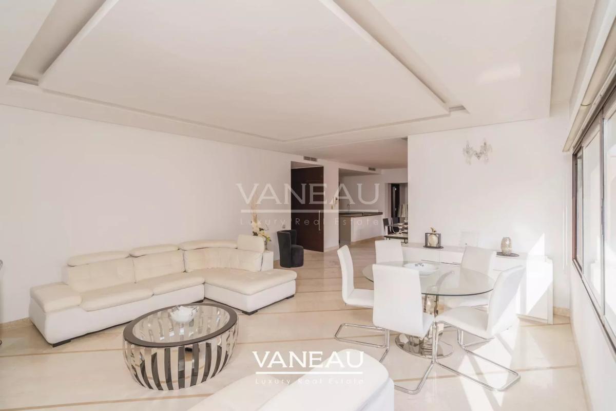 Bel appartement au 5ème étage en plein centre-ville