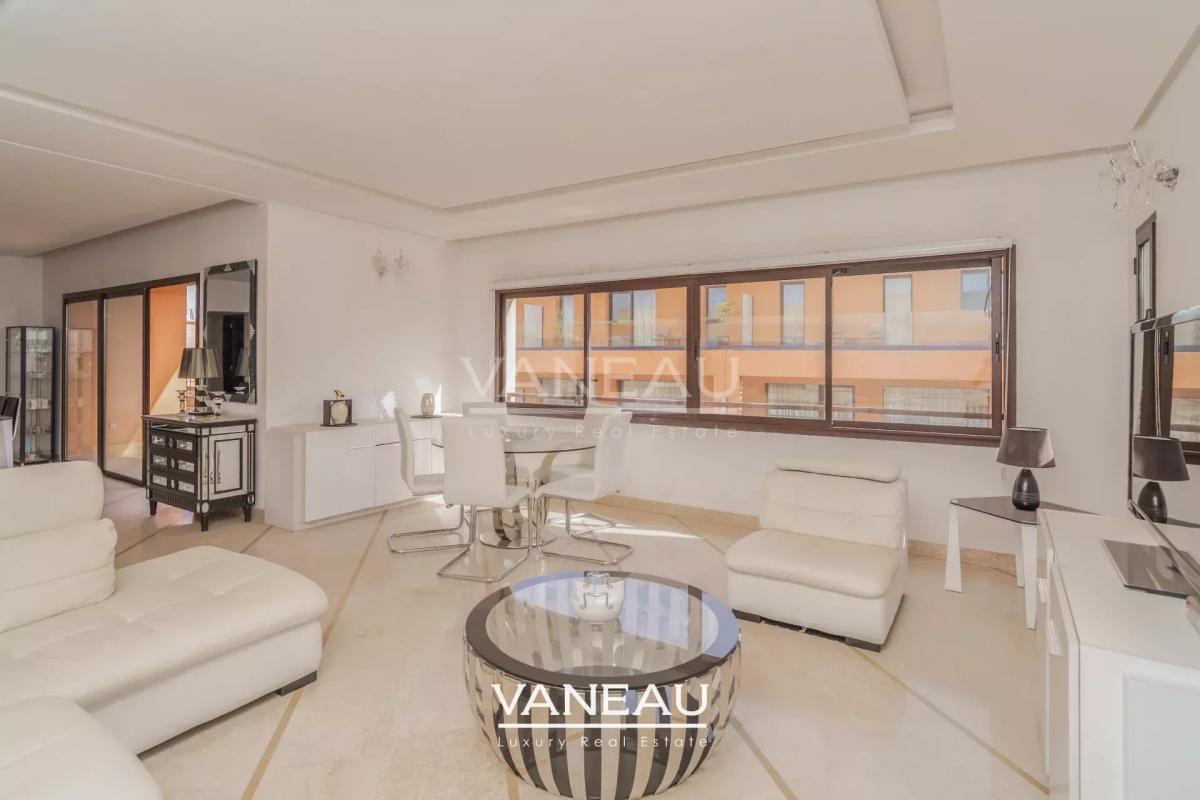 Bel appartement au 5ème étage en plein centre-ville