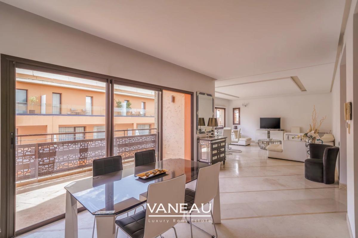 Bel appartement au 5ème étage en plein centre-ville