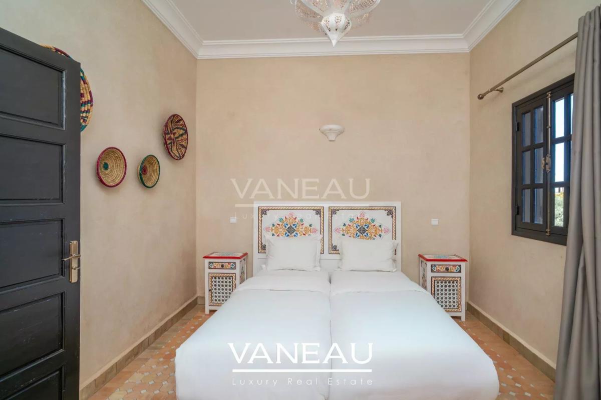 Propriété 1 hectar, 8 chambres avec VNA