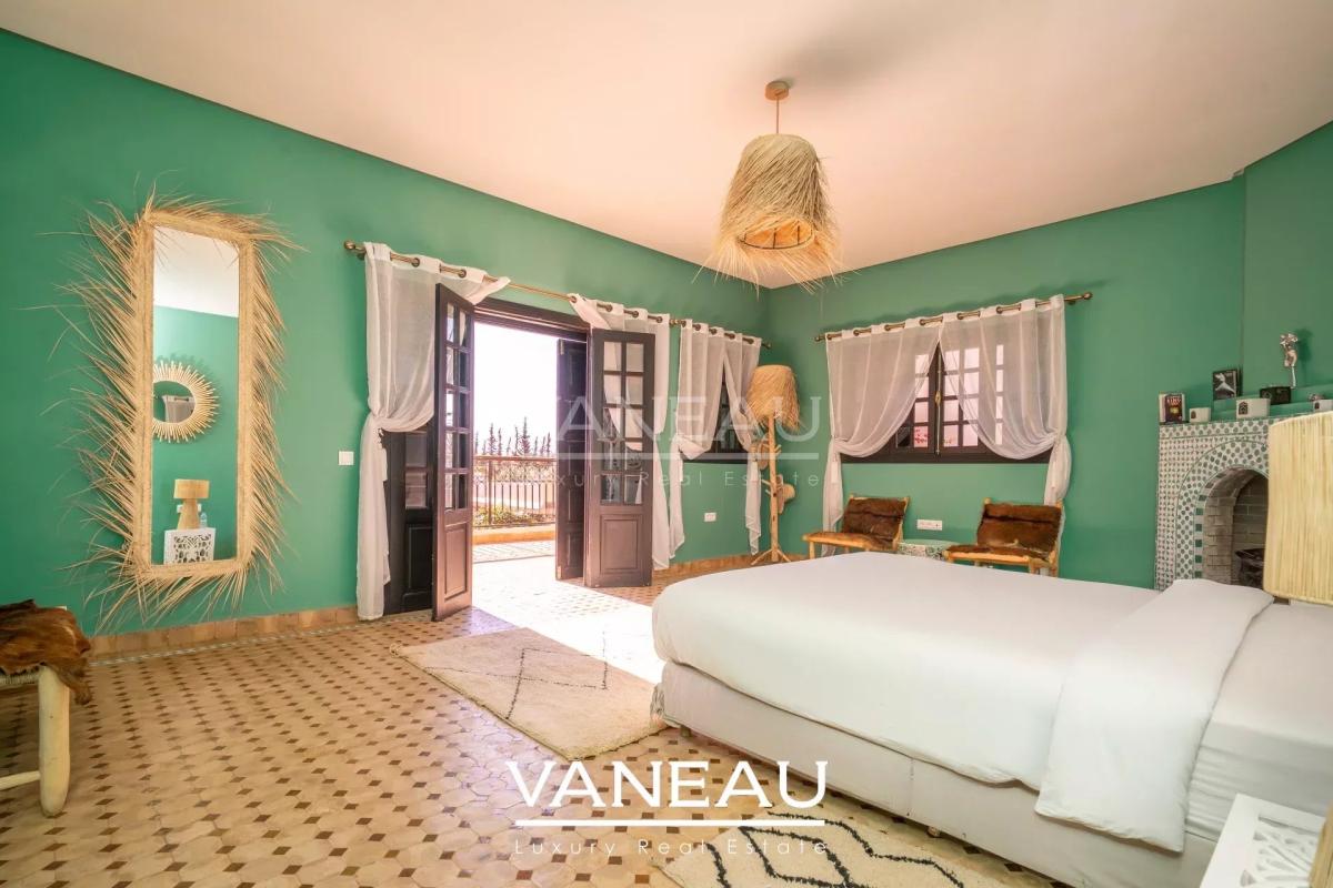 Propriété 1 hectar, 8 chambres avec VNA