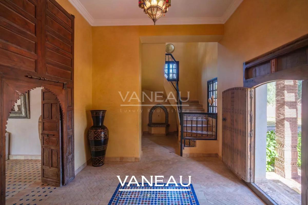 Propriété 1 hectar, 8 chambres avec VNA
