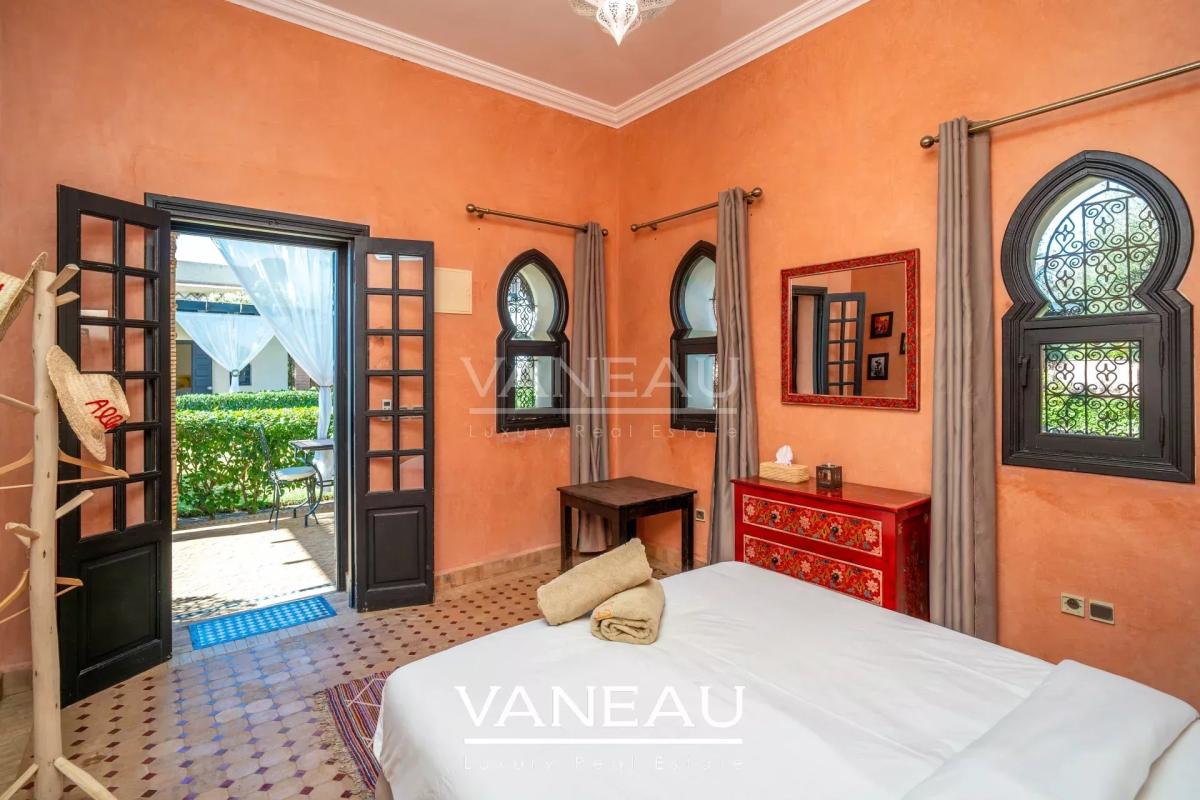 Propriété 1 hectar, 8 chambres avec VNA