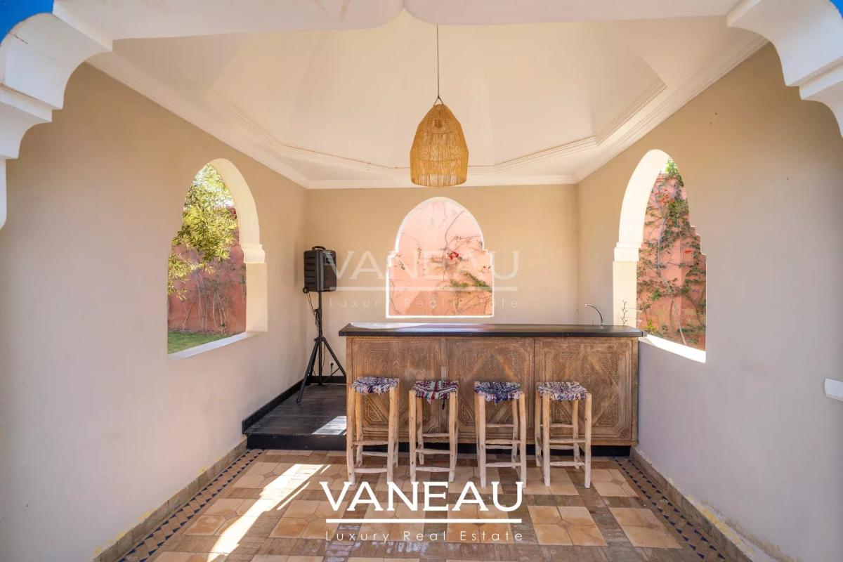 Propriété 1 hectar, 8 chambres avec VNA