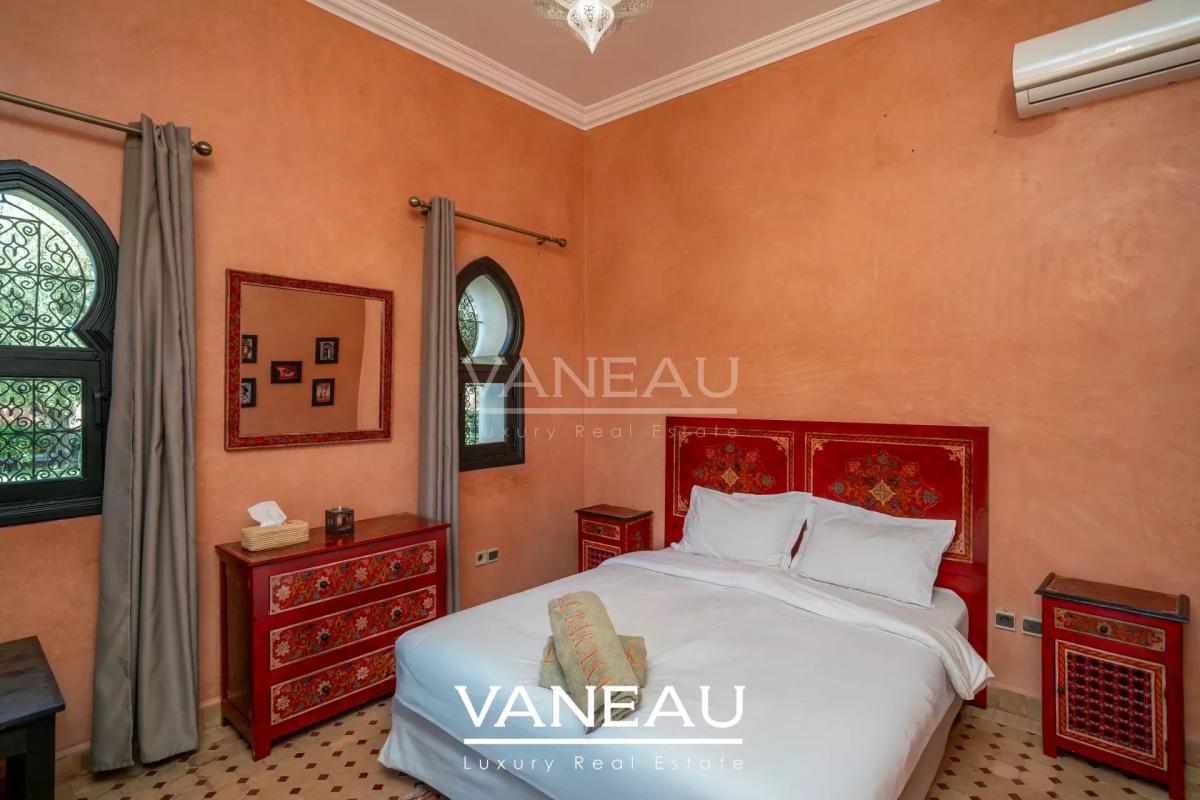 Propriété 1 hectar, 8 chambres avec VNA