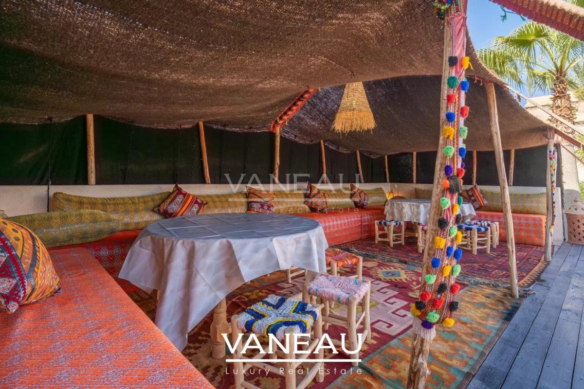 Propriété 1 hectar, 8 chambres avec VNA