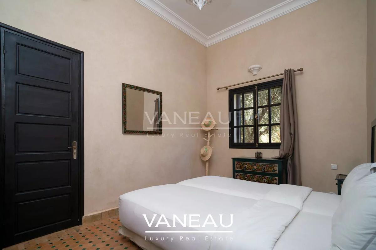 Propriété 1 hectar, 8 chambres avec VNA