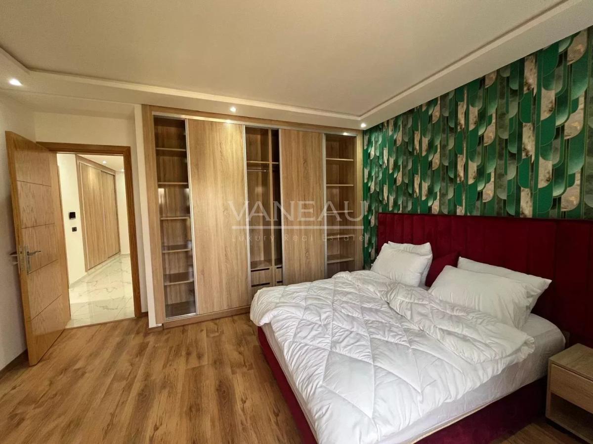 ****Villa de 150m² avec piscine***