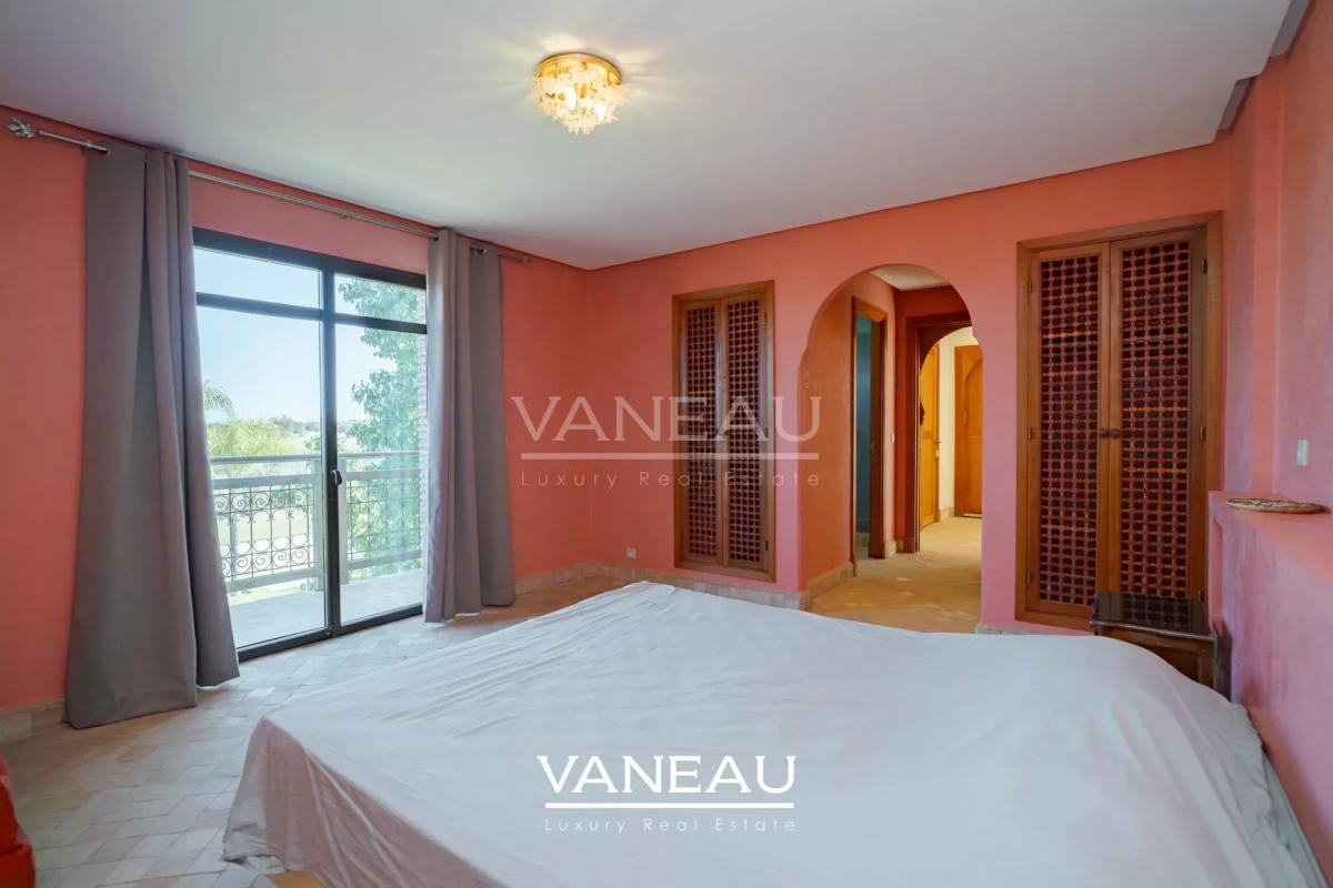 Belle villa en première ligne de golf