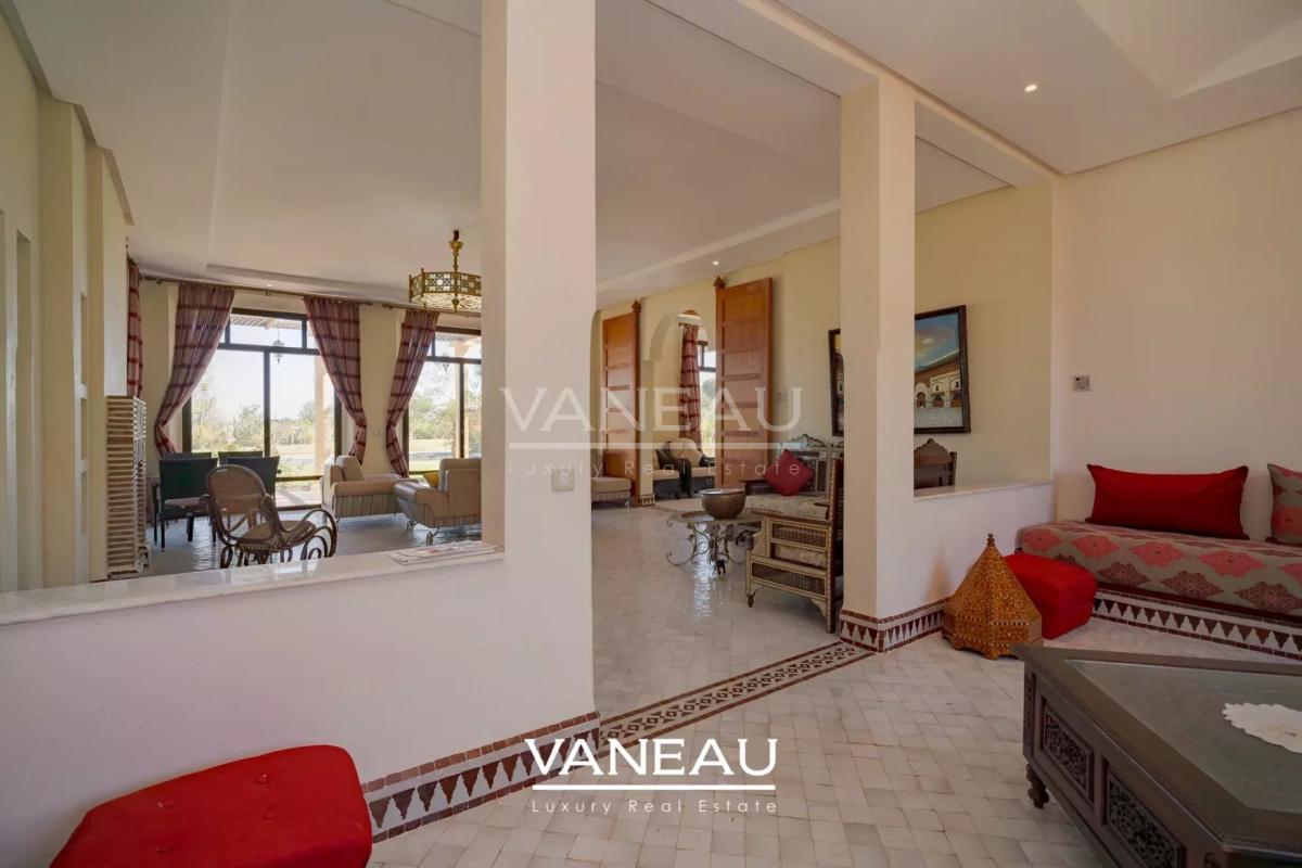 Belle villa en première ligne de golf