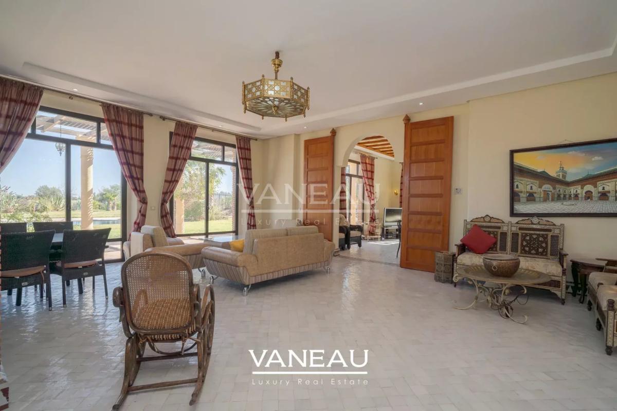 Belle villa en première ligne de golf