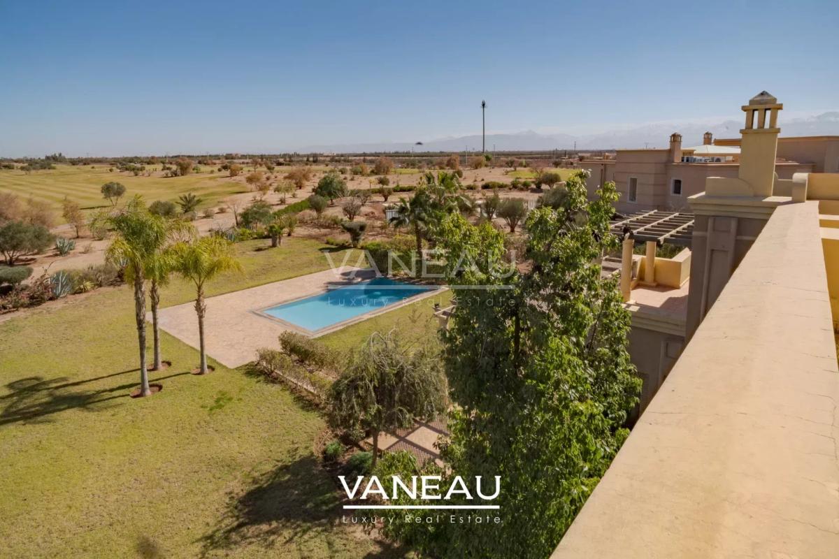 Belle villa en première ligne de golf