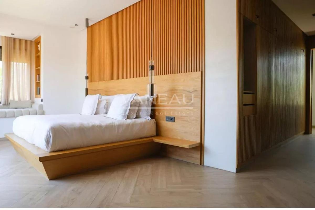***Superbe villa sur Golf à 25 minutes du centre***