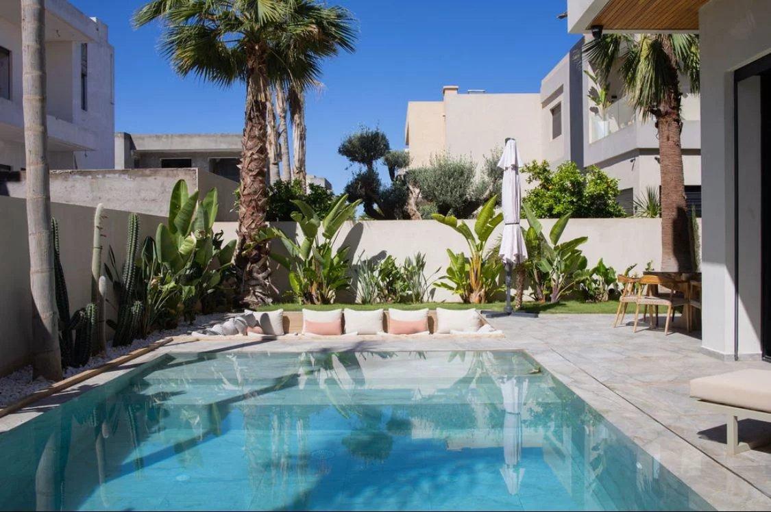 ***Superbe villa sur Golf à 25 minutes du centre***