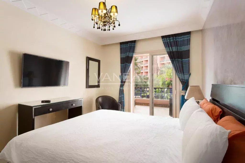 ***Duplex avec piscine privée au coeur de l'Hivernage***