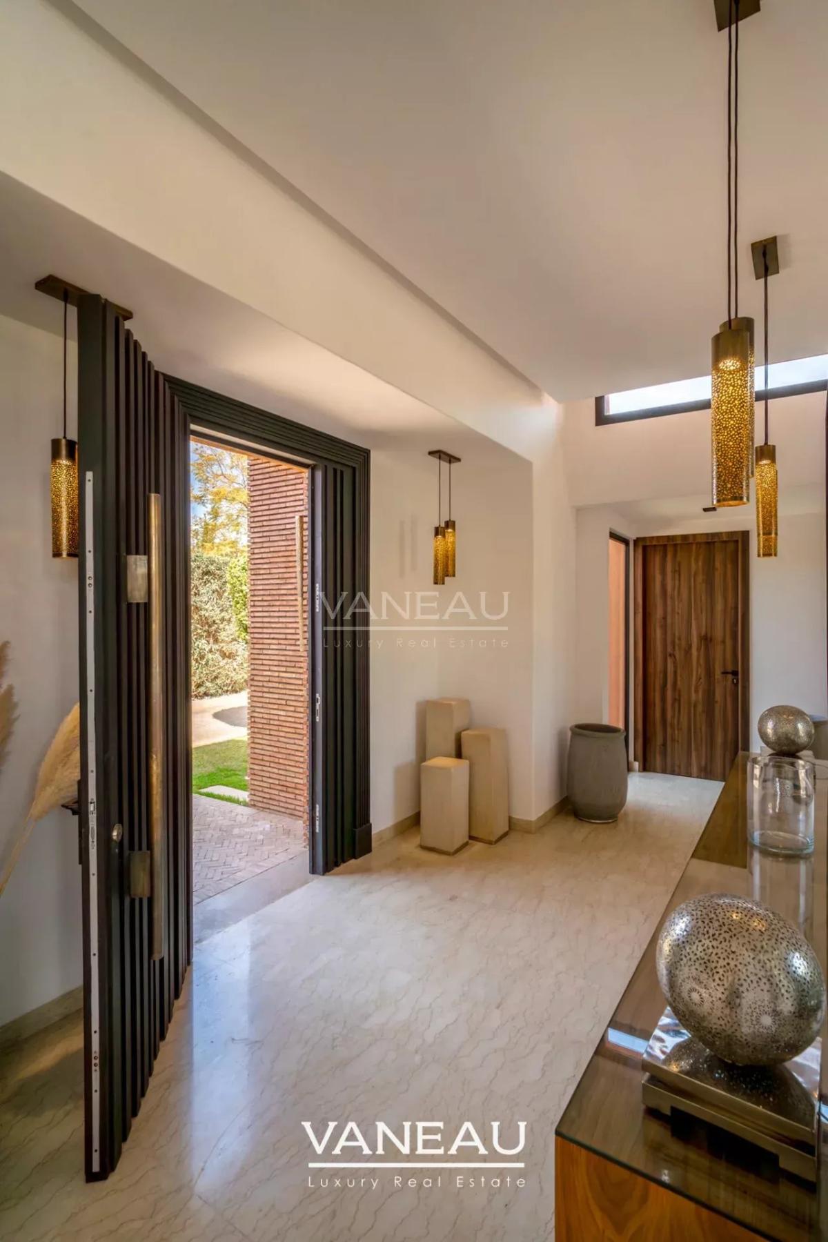 Villa contemporaine en deuxième ligne de Golf