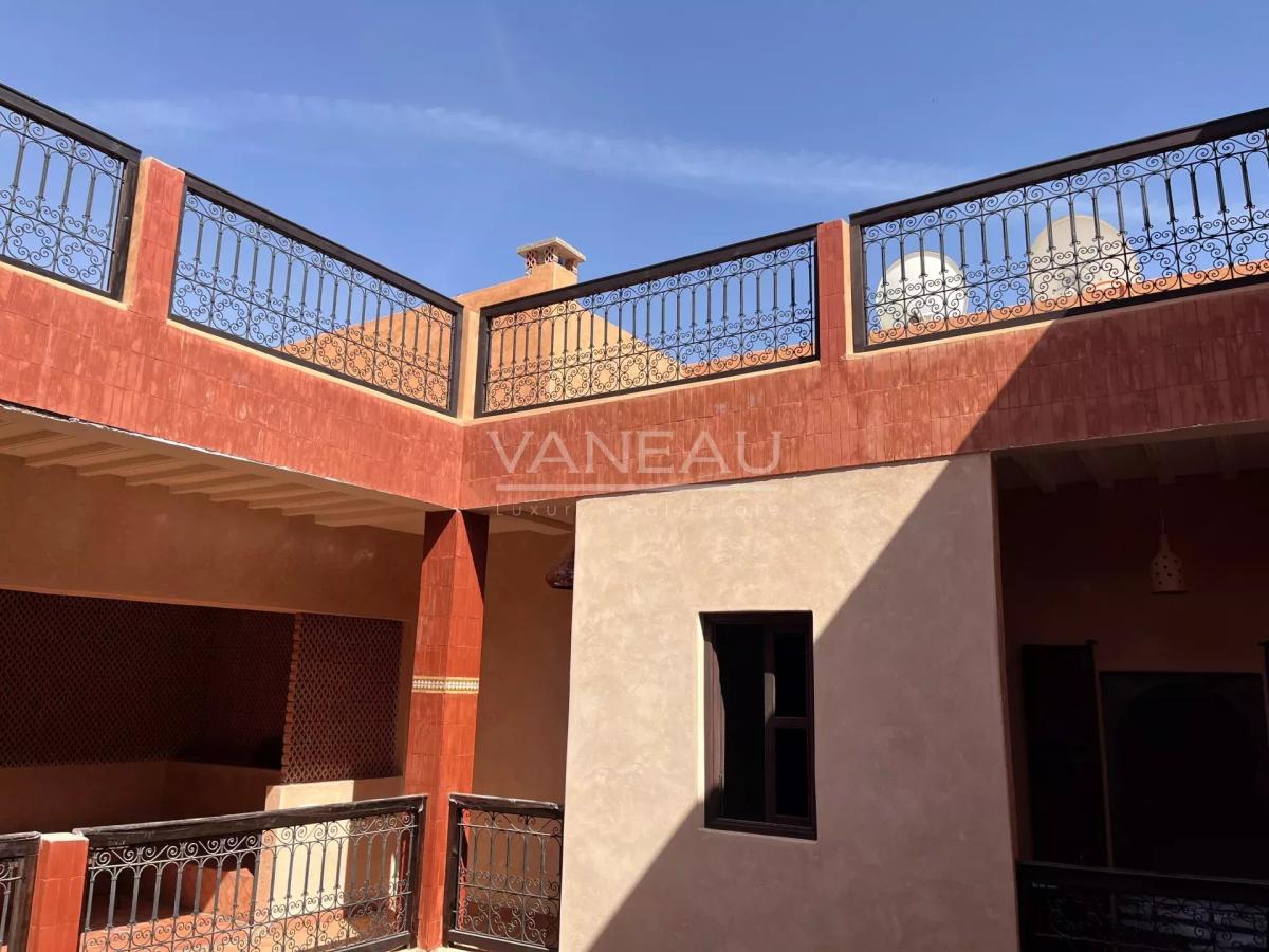 Grand riad en cour de rénovation Larousse/ Bab Doukala