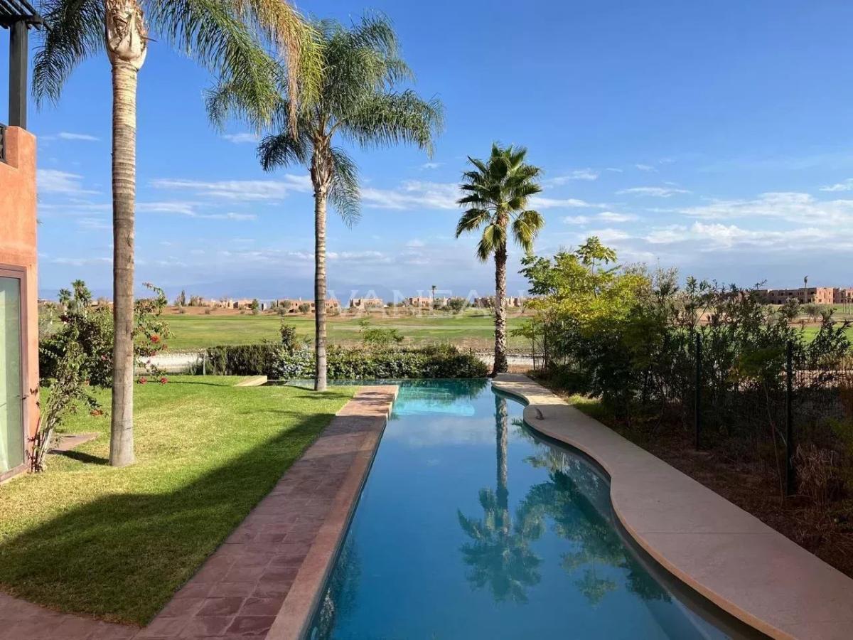 Villa front de front de golf  vue sur Atlas.