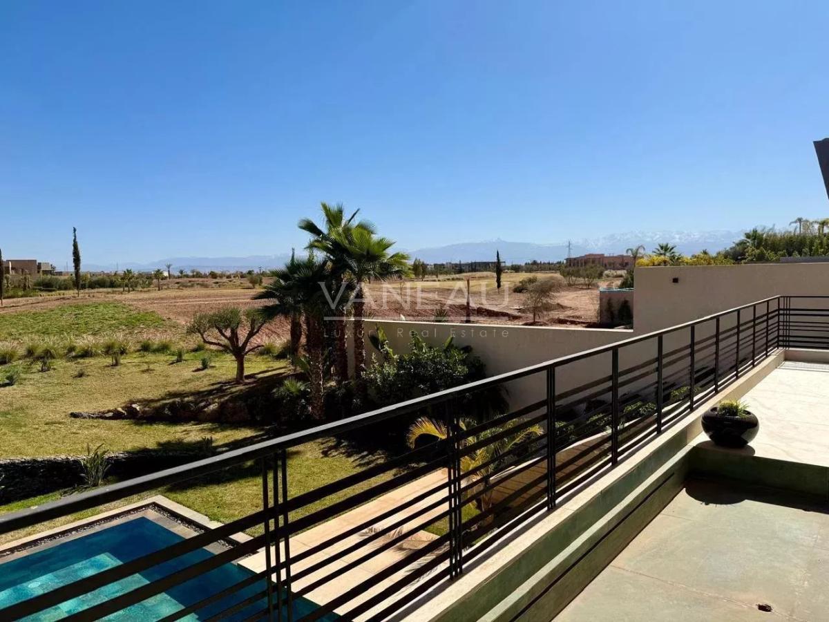 Villa au coeur d'un prestigieux golf