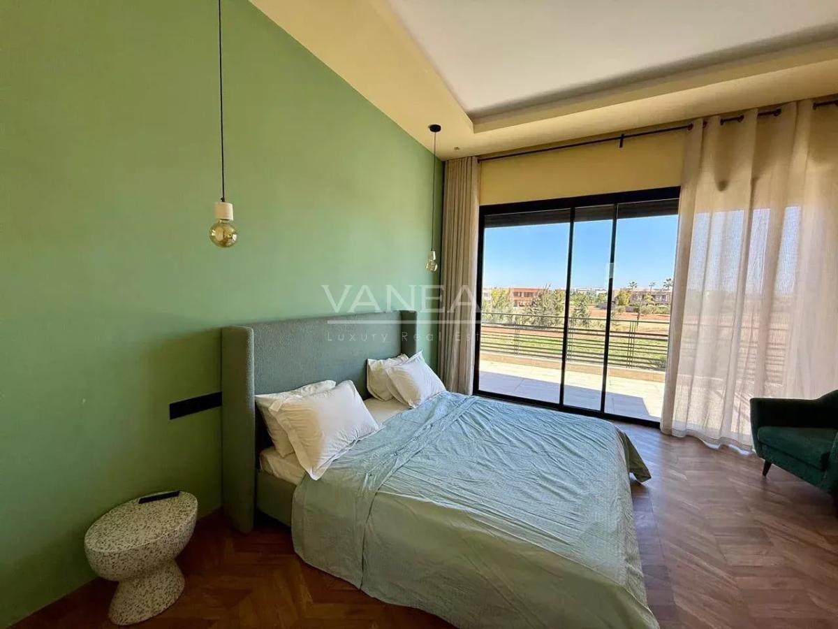 Villa au coeur d'un prestigieux golf