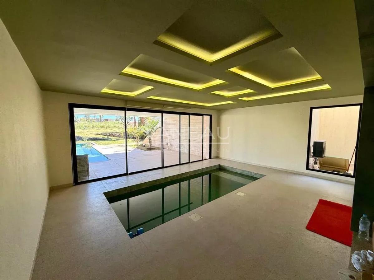 Villa au coeur d'un prestigieux golf