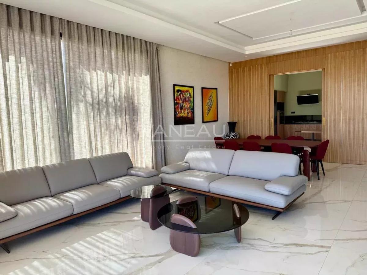 Villa au coeur d'un prestigieux golf