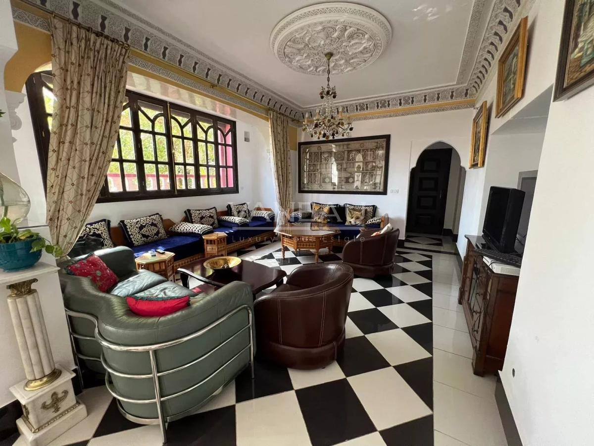 Rare grande et belle villa en plein centre Marrakech
