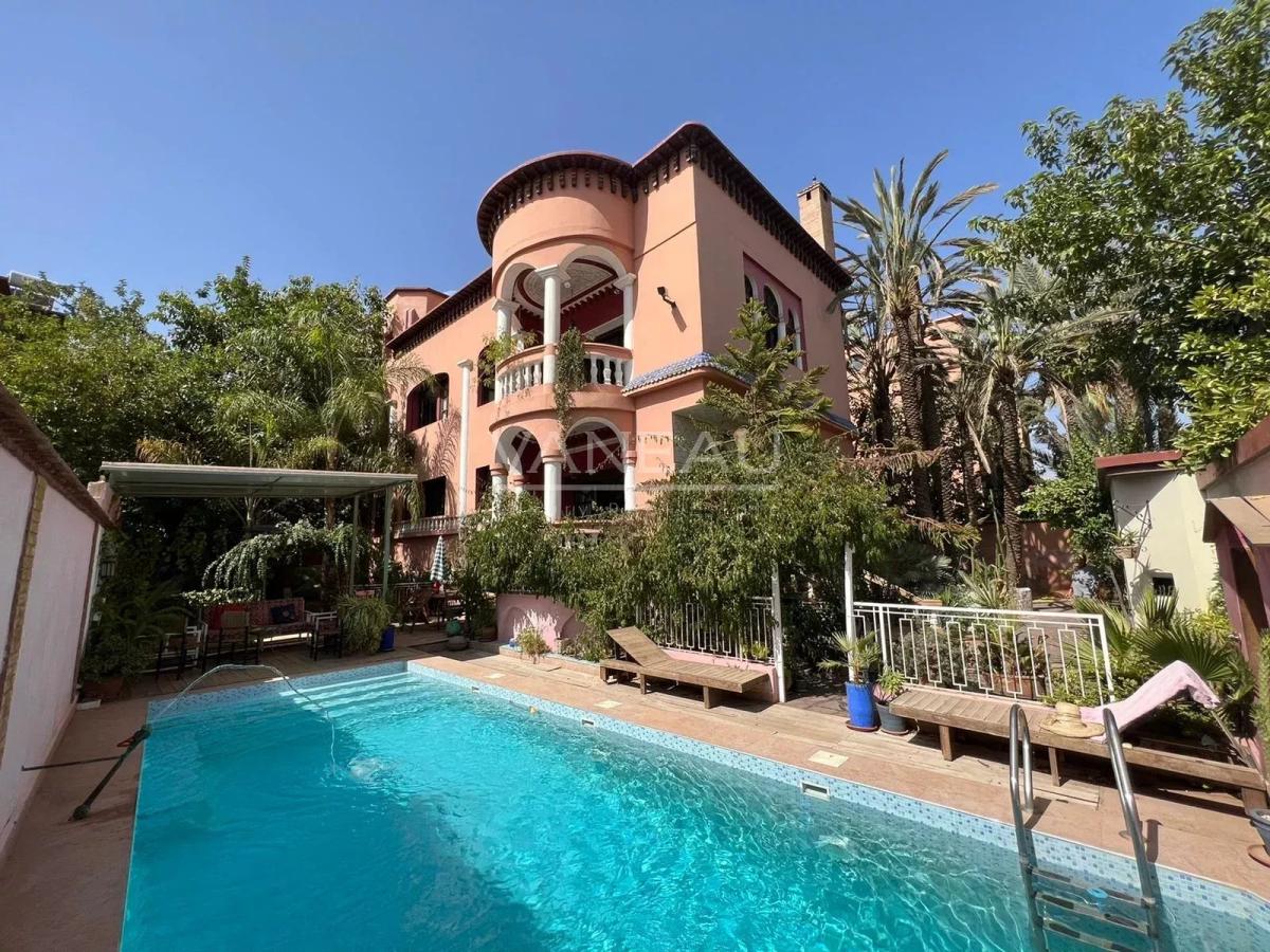 Rare grande et belle villa en plein centre Marrakech