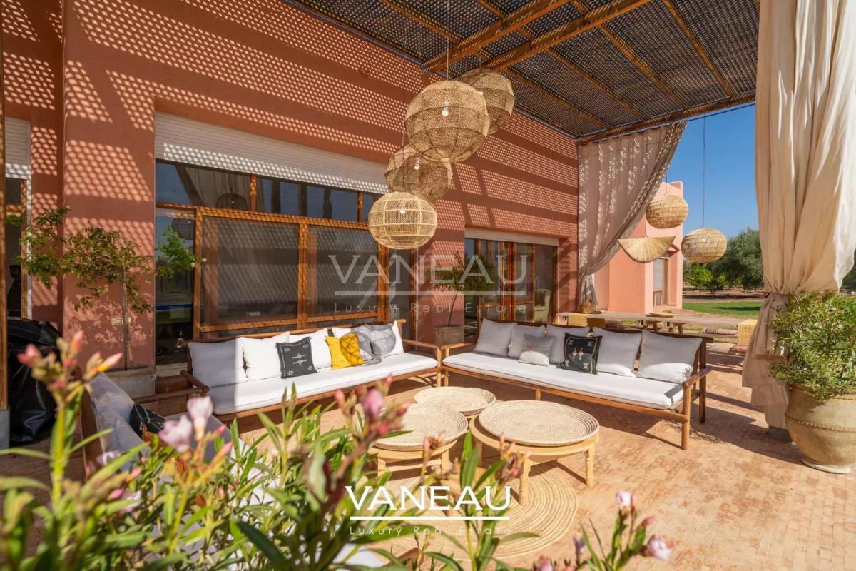 *** Maison avec un terrain de 4 hectares***