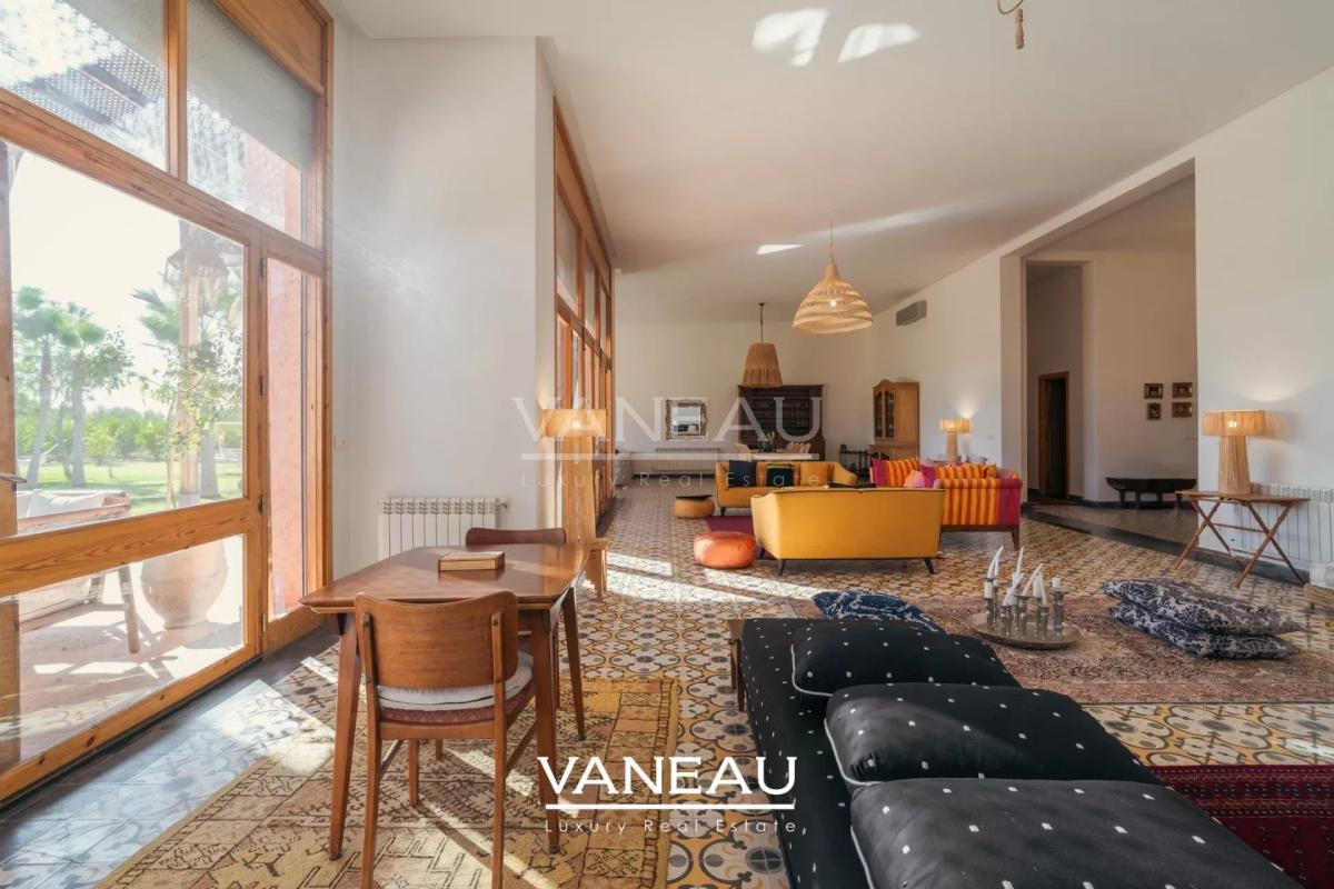 *** Maison avec un terrain de 4 hectares***