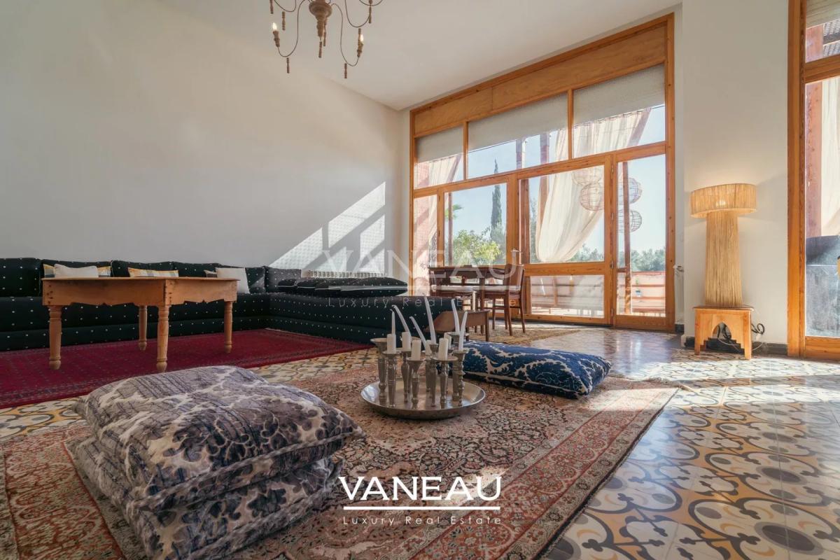 *** Maison avec un terrain de 4 hectares***