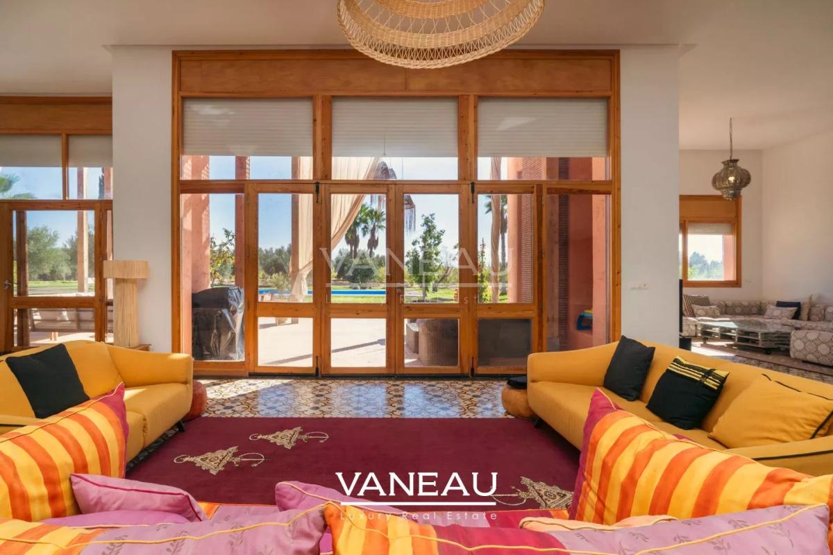 *** Maison avec un terrain de 4 hectares***