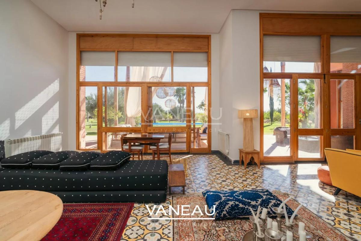 *** Maison avec un terrain de 4 hectares***