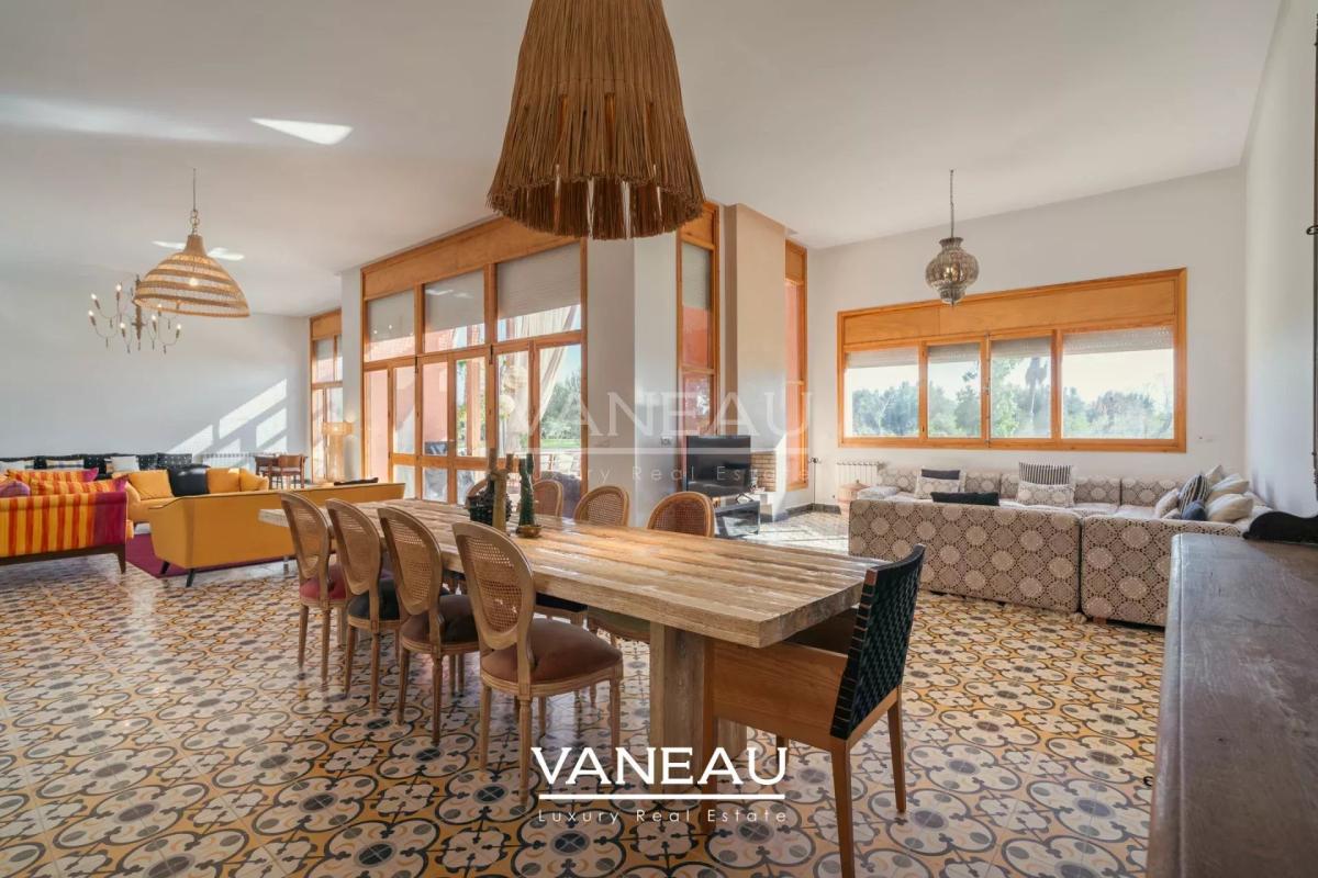 *** Maison avec un terrain de 4 hectares***