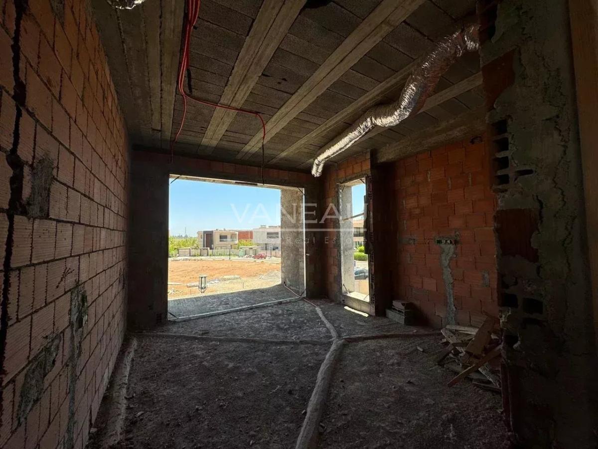 Beau projet de villa à terminer Amelkis 3