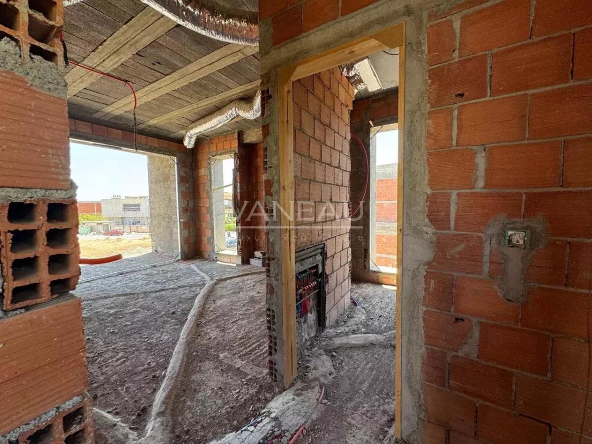 Beau projet de villa à terminer Amelkis 3