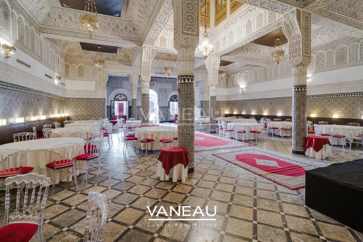 Riad Historique à Vendre - 770 m² au Sol