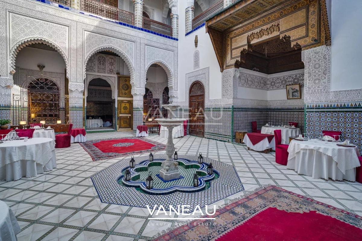 Riad Historique à Vendre - 770 m² au Sol